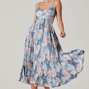 NWT Astr Pleated Plisse Dress